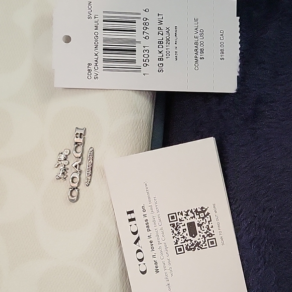 🚫🚫🏵 2️⃣ THIS IS FOR RECECCA ONLY🚫🚫for one price!!!!Coach wallet/wristlet 😜 - Picture 2 of 11